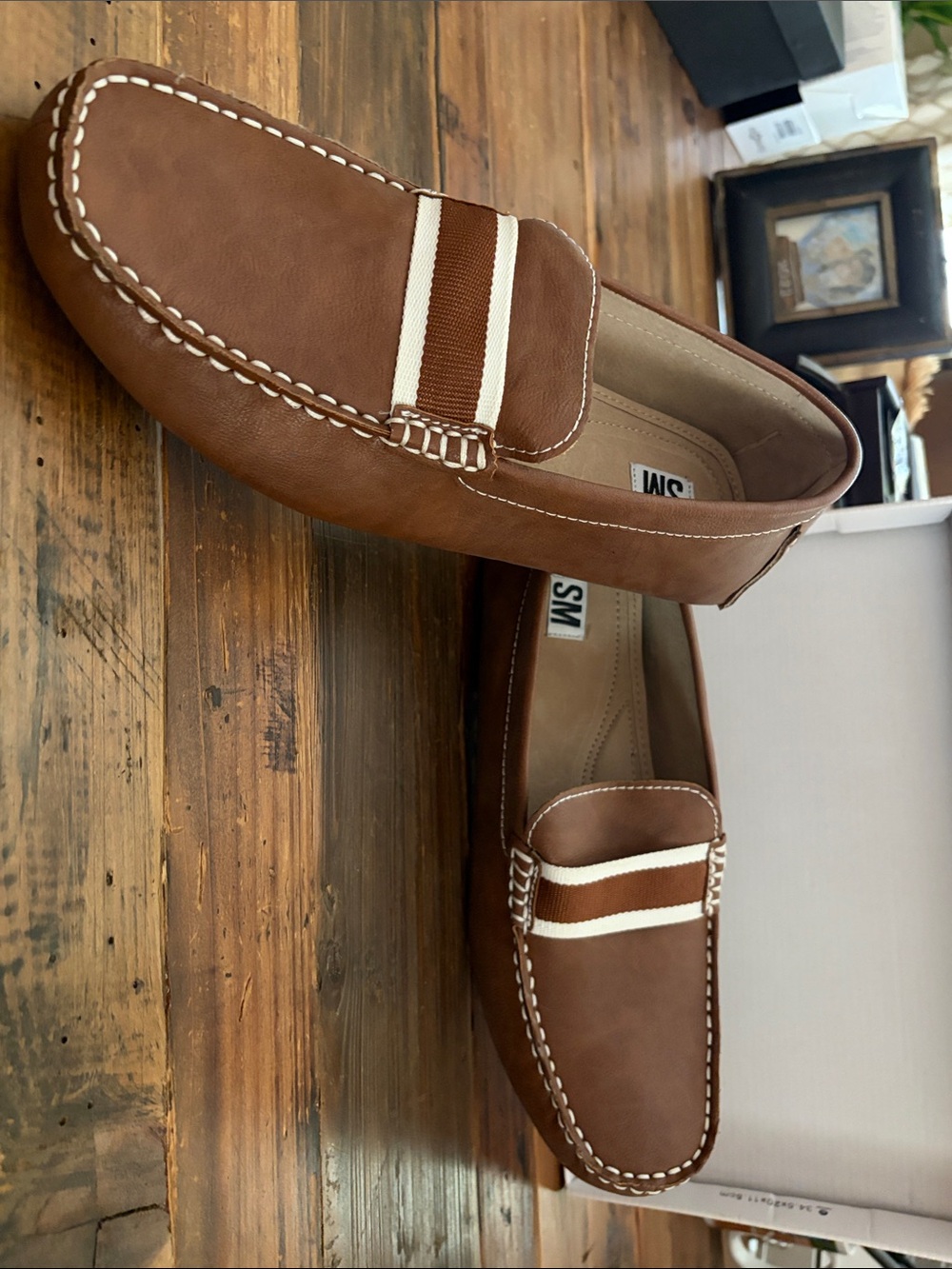 Men's Brown Driving Loafers with Contrast Stripe